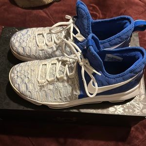 Kevin Durant Nike sneakers season nine